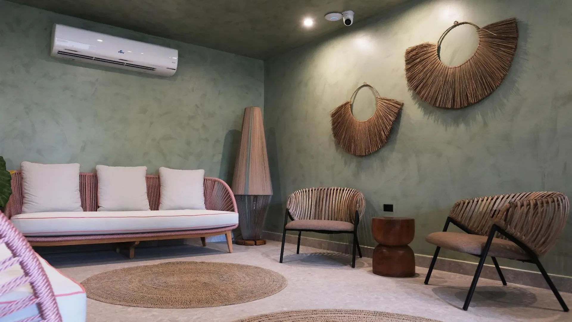 Bali Posh Hotel Pr, Isla Verde Carolina 3*,