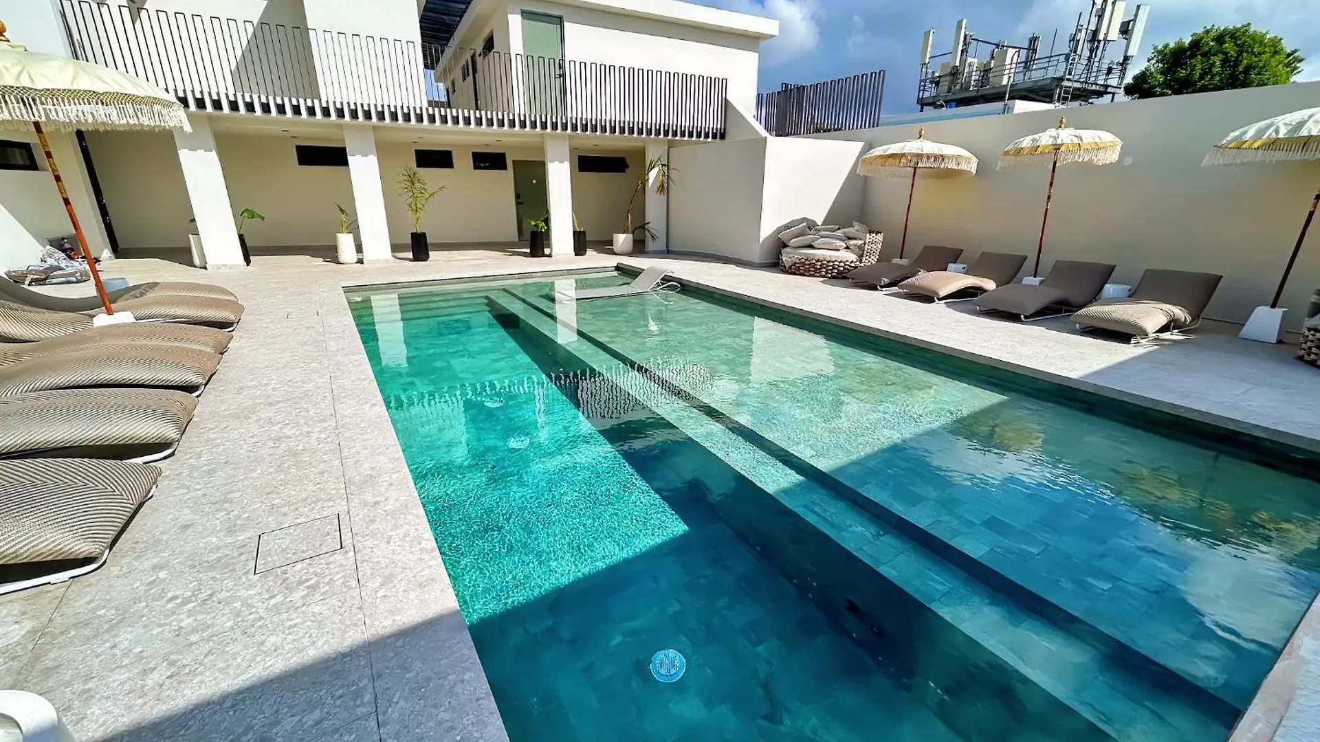 Bali Posh Hotel Pr, Isla Verde Carolina
